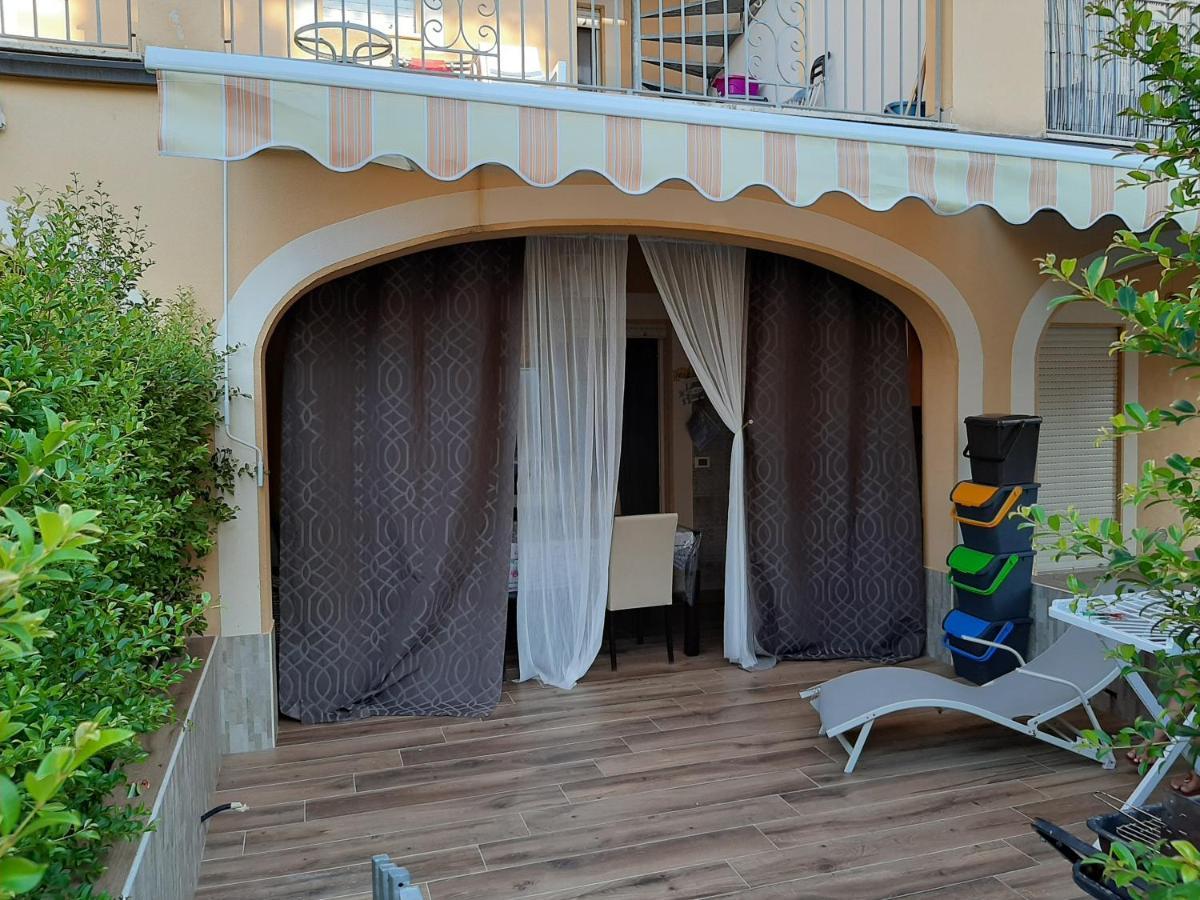 Sonia Pizzo Beach Club Lejlighed Eksteriør billede